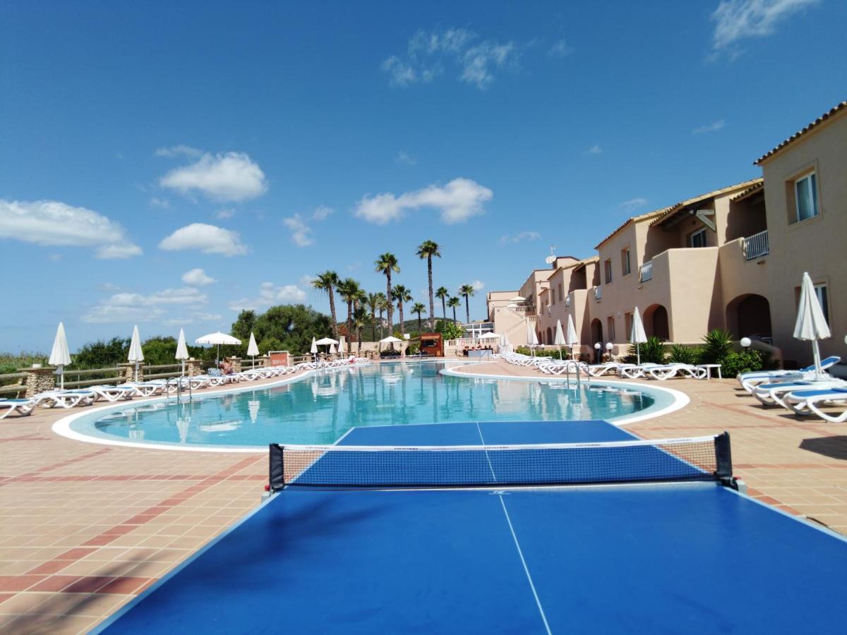 Arenas De Son Bou Hotell Eksteriør bilde