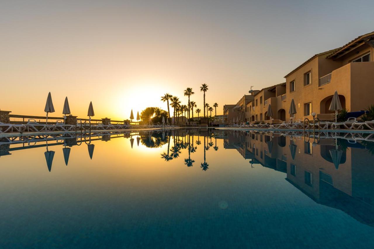 Arenas De Son Bou Hotell Eksteriør bilde